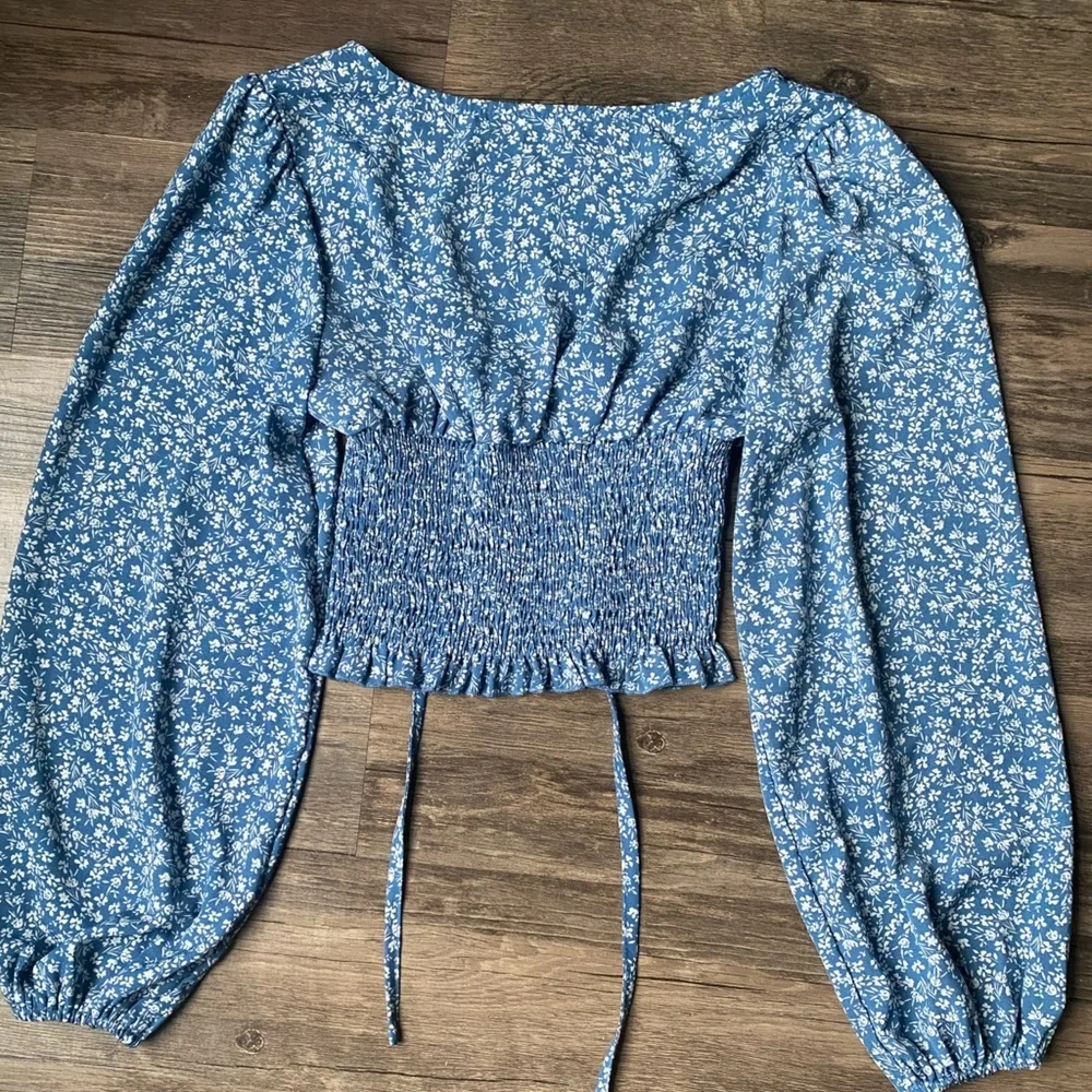 ROMWE Women’s Floral Long Sleeve Crop Top Size M - Picture 8 of 8